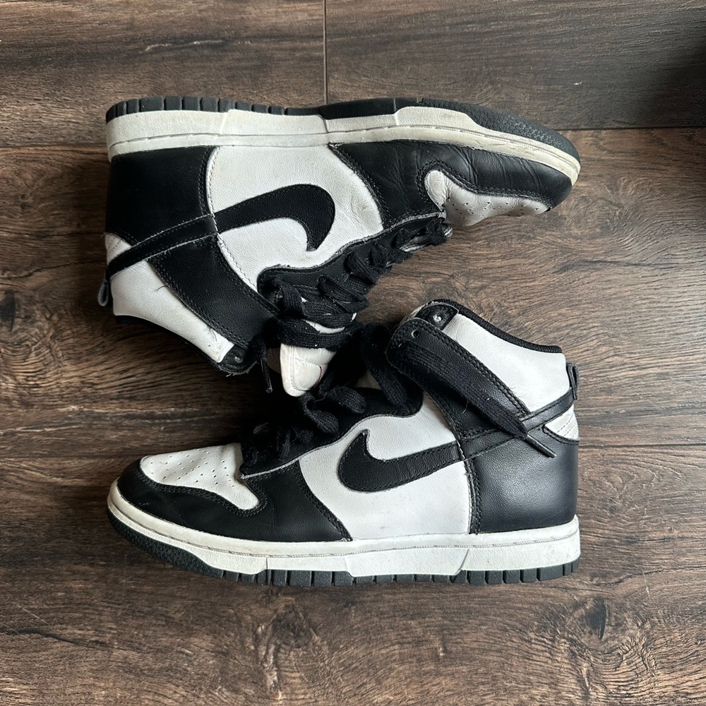 Nike Dunk High Panda